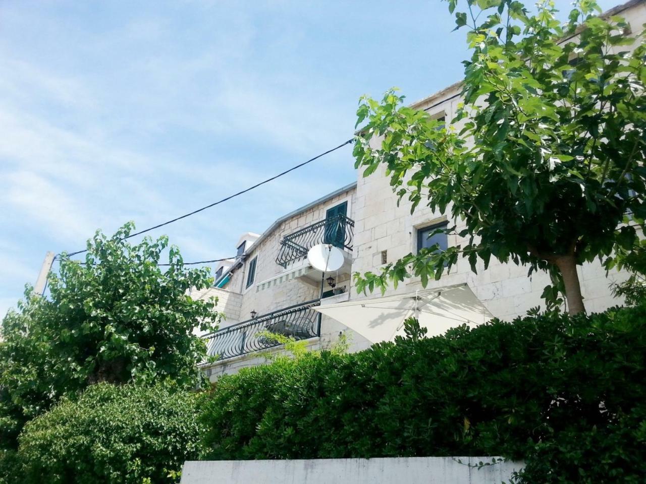 Villa Nikola Брела Екстер'єр фото
